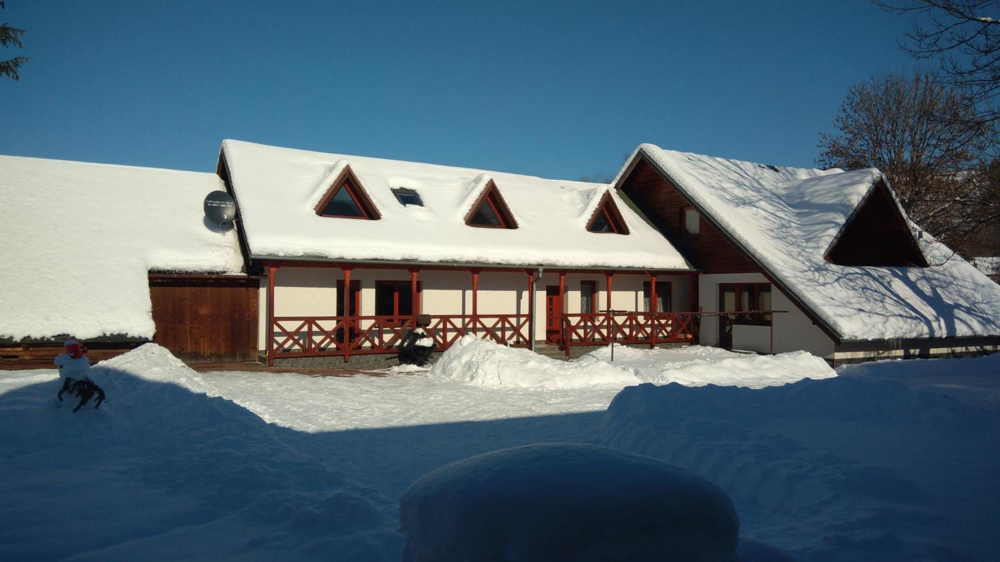 Apartman Route 18 Liptovský Mikuláš Extérieur photo